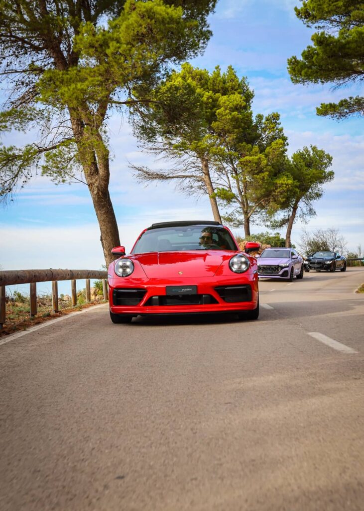 Roter Porsche Kuestenstrasse