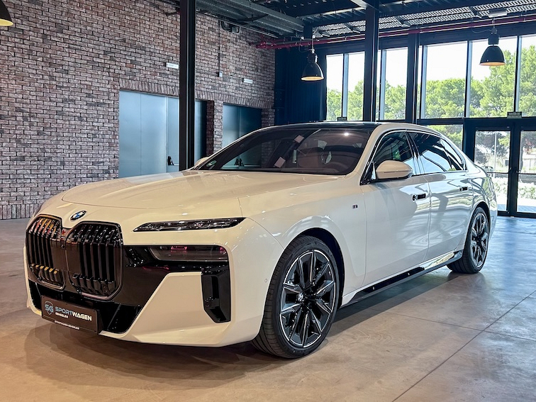 BMW 740 Ansicht 1
